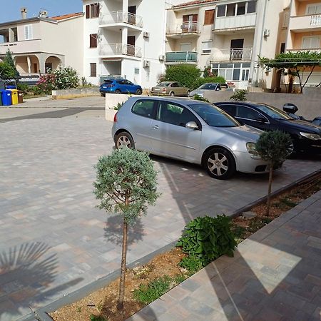 Apartmani Bulajic Крк Екстер'єр фото