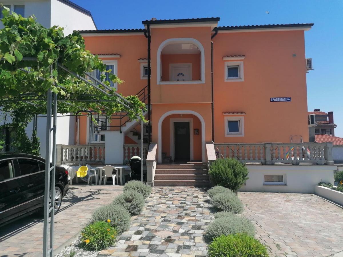 Apartmani Bulajic Крк Екстер'єр фото