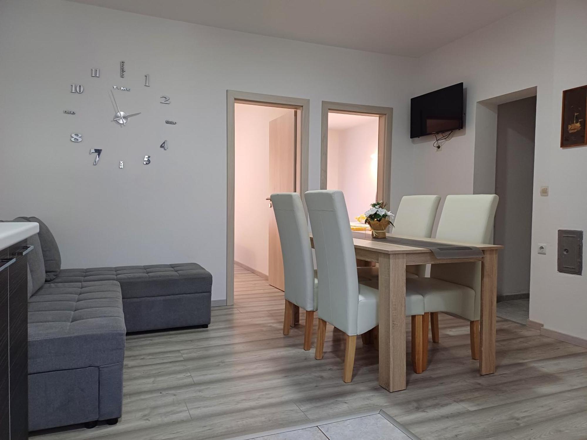 Apartmani Bulajic Крк Екстер'єр фото