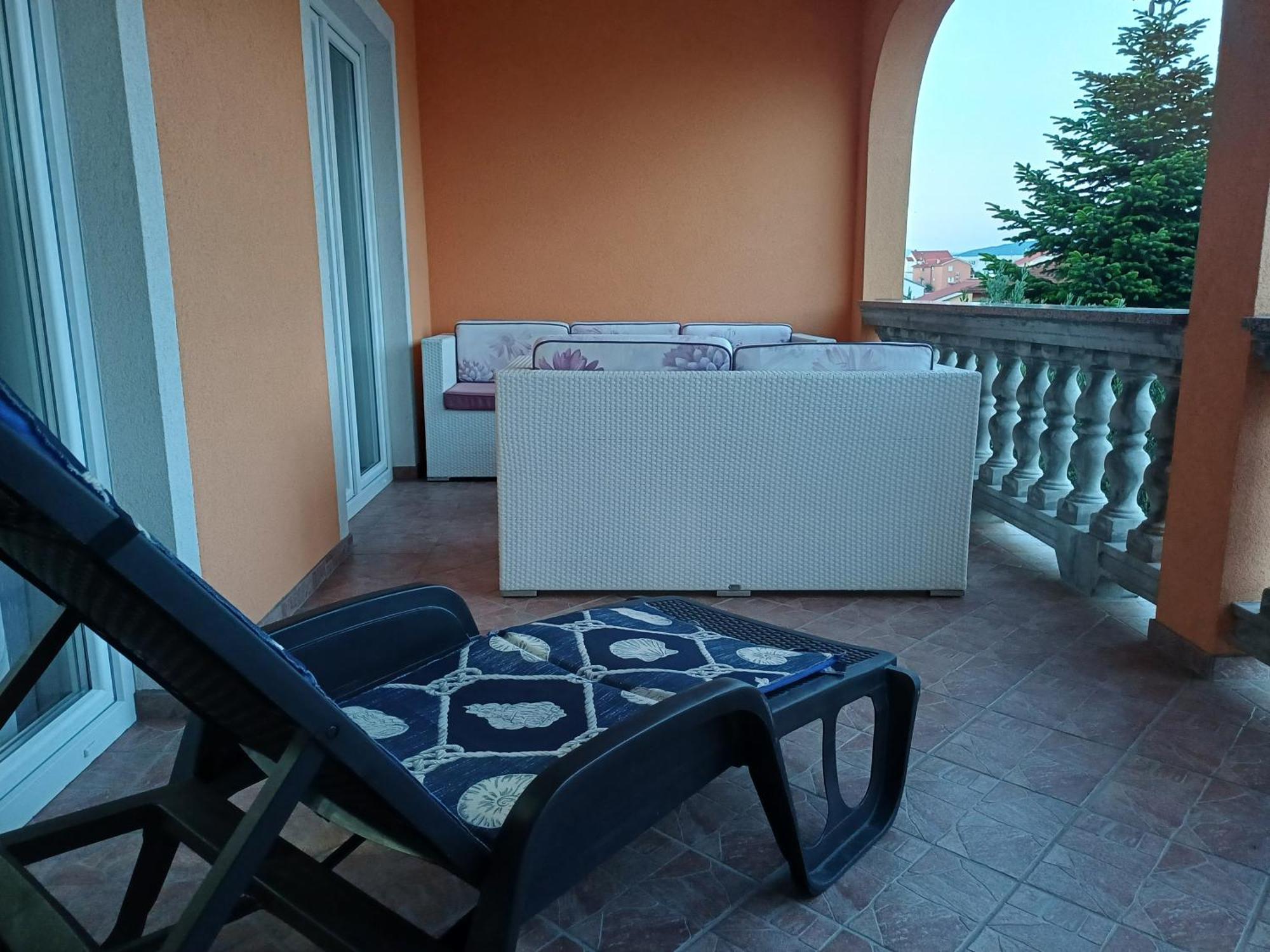 Apartmani Bulajic Крк Екстер'єр фото