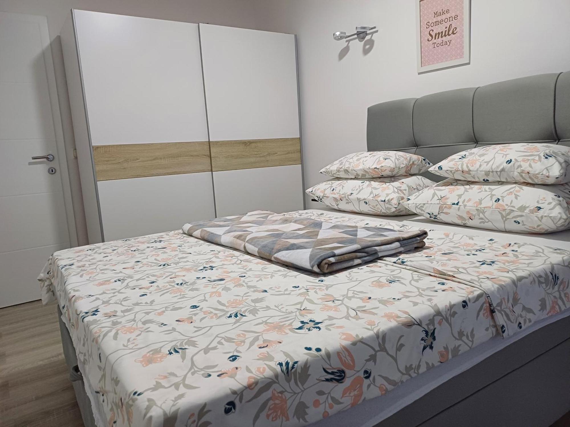 Apartmani Bulajic Крк Екстер'єр фото